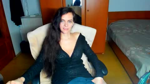 sexqueen1111 online show from May 30, 9:54 pm