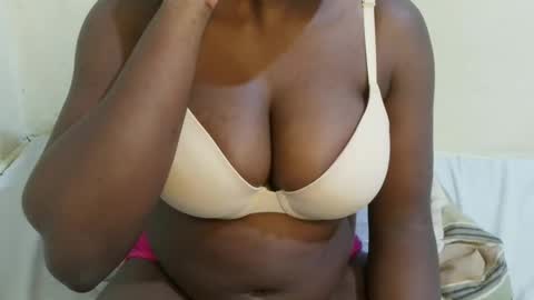 sexxy_maya1 online show from May 3, 12:03 am