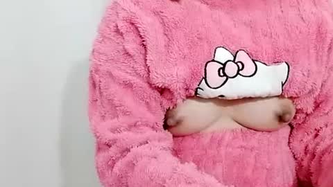 sexy8685 online show from February 8, 9:02 am