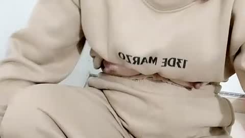 sexy8685 online show from January 17, 1:46 am