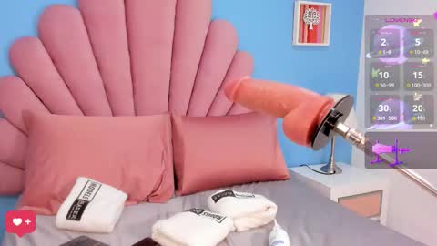 sexy_curlylady online show from March 16, 3:20 am