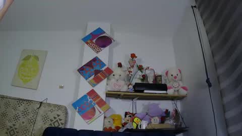 Mary online show from April 10, 11:33 pm