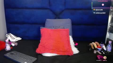 karoline online show from March 19, 5:01 am