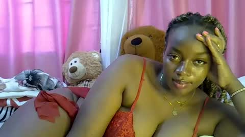 laura online show from April 15, 11:55 am