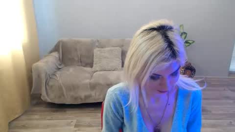 sexybeatriice online show from April 24, 6:27 am