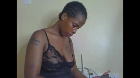 sexylavie online show from December 20, 8:46 pm