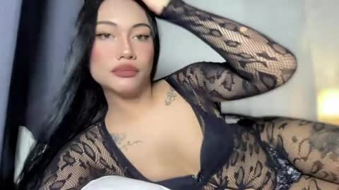 maxine online show from May 28, 2:59 pm