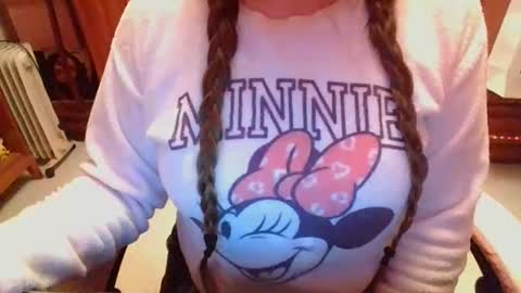 sexymisss24 online show from April 13, 8:31 pm