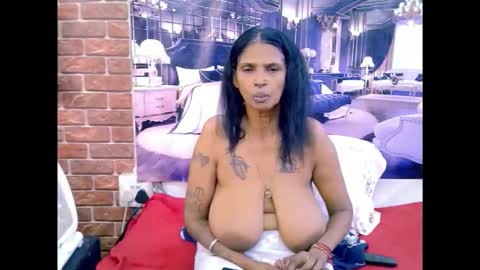 sexyva4u2luv online show from May 31, 6:08 am