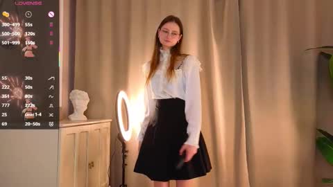 Sharon online show from February 12, 8:10 pm