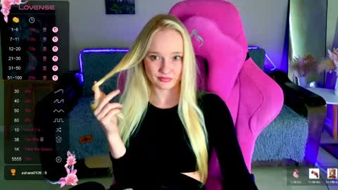 Shawty Mia online show from May 4, 3:05 pm