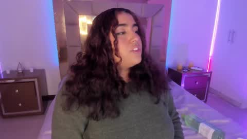 Heidy  online show from February 27, 1:48 am