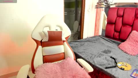 sheilly_brown online show from October 15, 6:54 pm