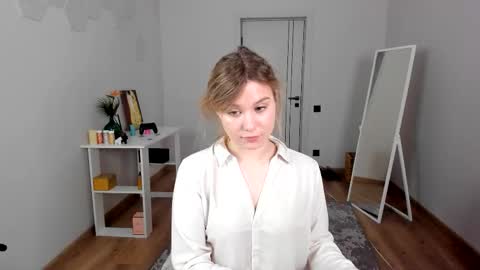 Agatha online show from October 15, 2:19 pm