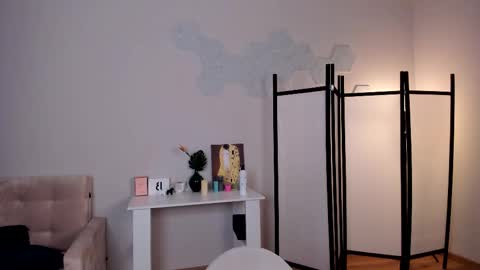 Agatha online show from November 30, 1:15 pm