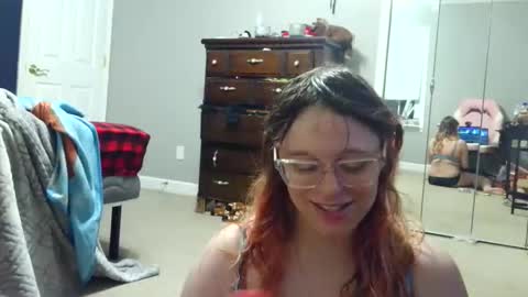 ShyPheo online show from May 1, 6:16 am
