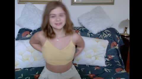 Zoey online show from December 9, 7:39 am