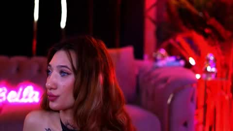 Sienna online show from February 18, 7:40 am