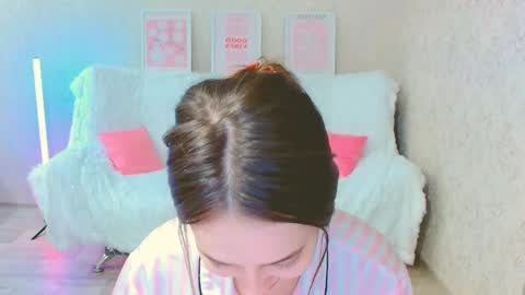 Sienna Mia online show from June 4, 4:33 pm