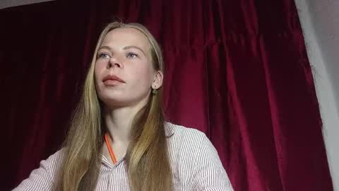 JULIANA online show from April 6, 8:54 pm