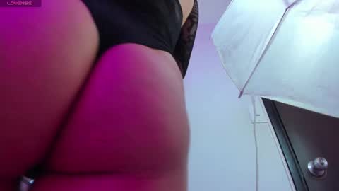 SIlvana  online show from July 22, 1:01 pm