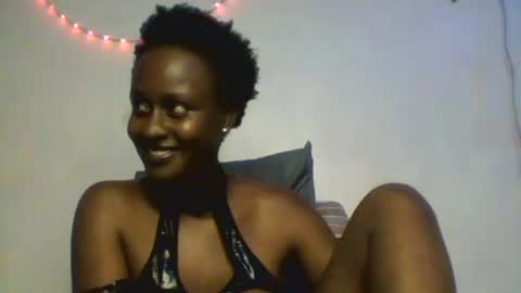 sindy_chums online show from August 8, 4:37 pm