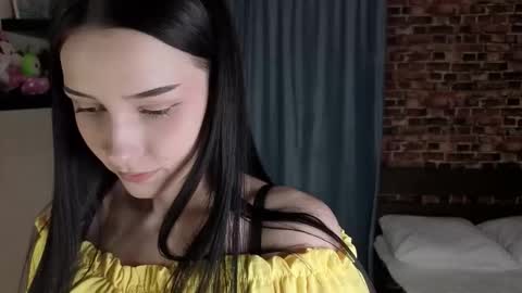 Lilly online show from March 12, 12:19 pm