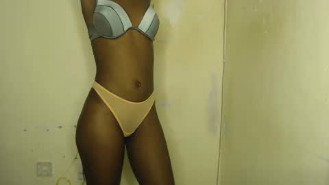 sizzly_ass online show from March 20, 9:20 pm