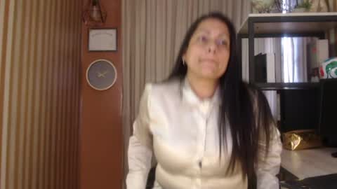 skarlettbarnes online show from June 20, 12:20 pm