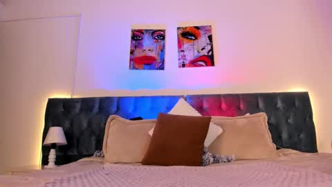 Hanna  online show from October 26, 5:25 am