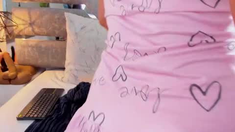 slut_milf_ online show from July 10, 4:51 pm