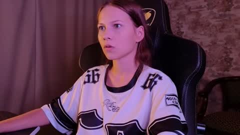 Emma online show from September 17, 4:16 pm