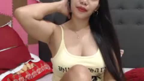 smilingbutt online show from June 26, 1:12 pm