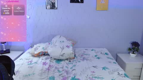 sofi smith online show from January 2, 7:40 pm