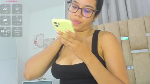 sofi smith online show from February 4, 7:55 pm