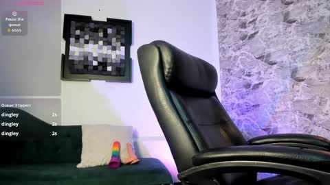 sofi_wiliiams2 online show from April 4, 11:14 pm