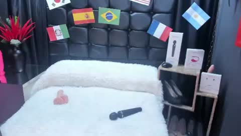 Miss Sofi online show from July 21, 11:55 am