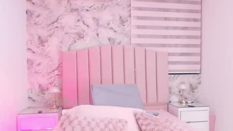 Sofia online show from December 16, 3:01 am