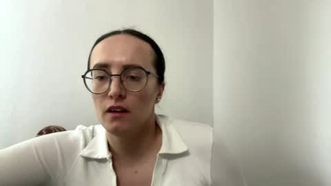 Sofia online show from March 22, 3:18 pm