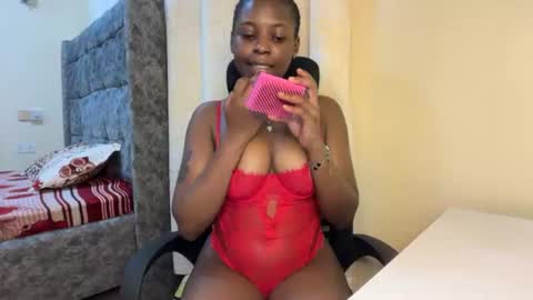 soft_nicole online show from July 12, 2:12 am