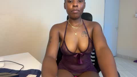 soft_nicole online show from June 26, 8:37 am