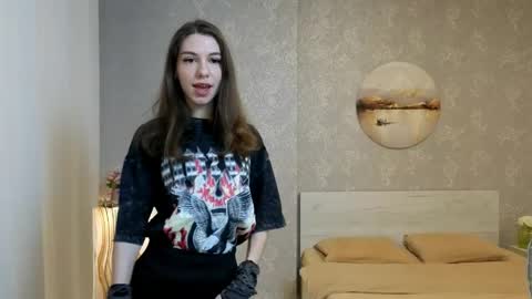 Kelly online show from May 7, 3:27 pm