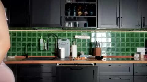 Bella online show from March 8, 4:38 am