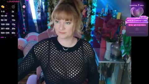 solesticia online show from March 9, 7:28 pm