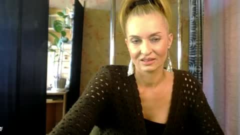 Sonia online show from April 15, 3:45 pm
