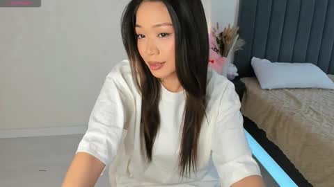 QUEEN OF SQUIRT online show from March 14, 7:42 am