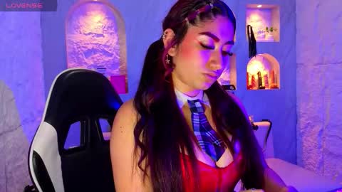 Sophia online show from March 4, 9:32 pm