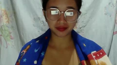 sophie_193 online show from May 7, 5:49 pm