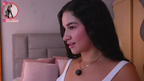 sofia online show from June 2, 8:32 pm