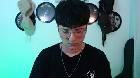 Sophie online show from April 7, 12:56 am